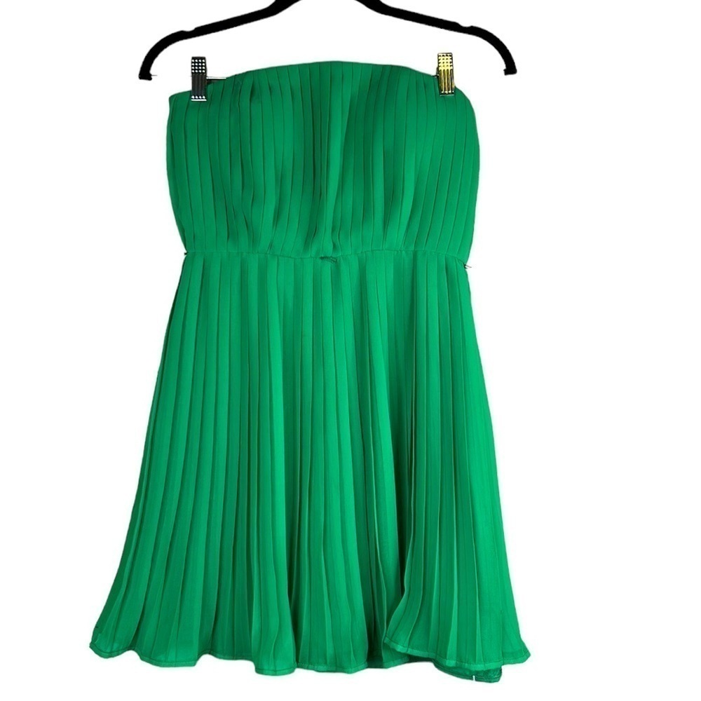 Donna Morgan‎ Green Pleated Sleeveless Midi Dress Size 4